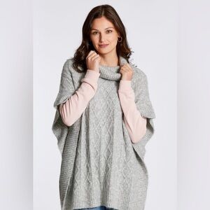 The Paper Store Mia and Tess Short Sleeve Cable Knit Turtleneck Grey Sweater OS
